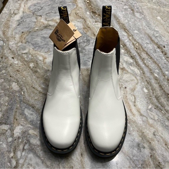 New Dr.Martens 2976 YELLOW STITCH SMOOTH LEATHER CHELSEA BOOTS M10 L11 in White - Picture 2 of 12